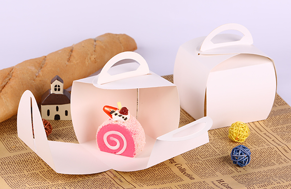 手（shǒu）提蛋（dàn）糕盒