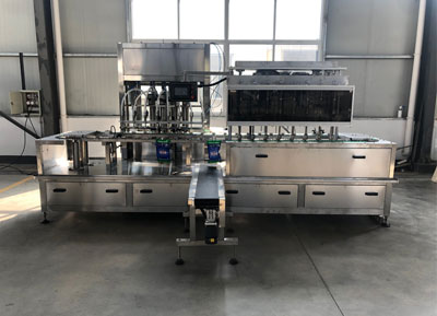 插嘴袋洗滌劑灌裝旋蓋機工廠